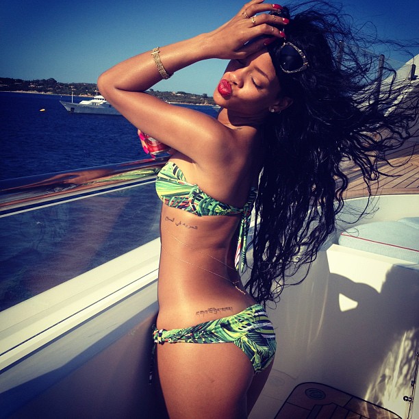 Rihanna - Personal bikini - Instagram pics